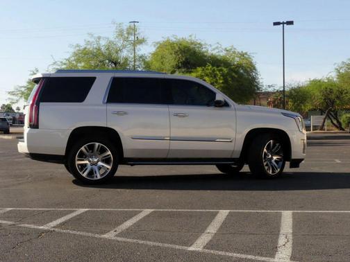2015 Cadillac Escalade Premium