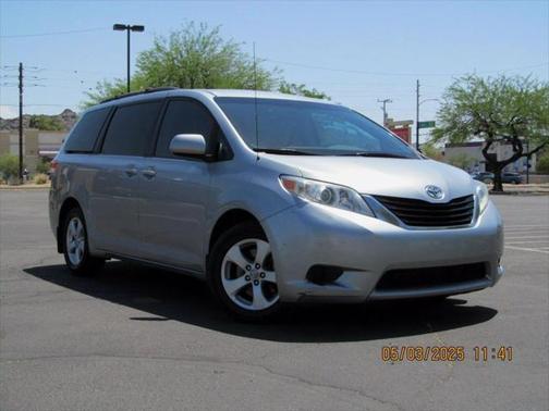 2011 Toyota Sienna LE