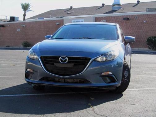 2016 Mazda Mazda3 i Sport