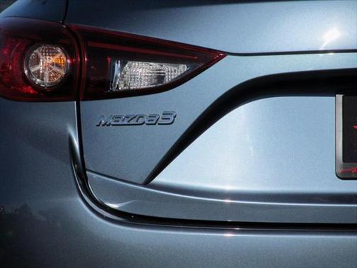 2016 Mazda Mazda3 i Sport