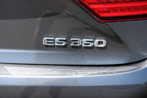 Gray 2013 Lexus ES 350 Base