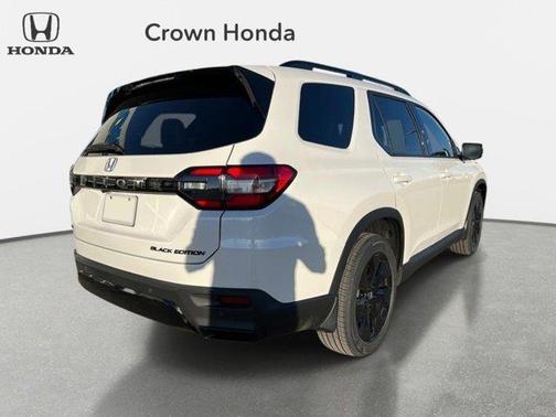 Platinum White Pearl 2026 Honda Pilot Black Edition