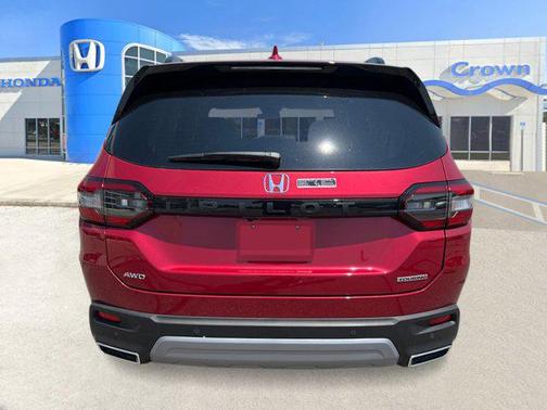 2025 Honda Pilot Touring 8-Passenger