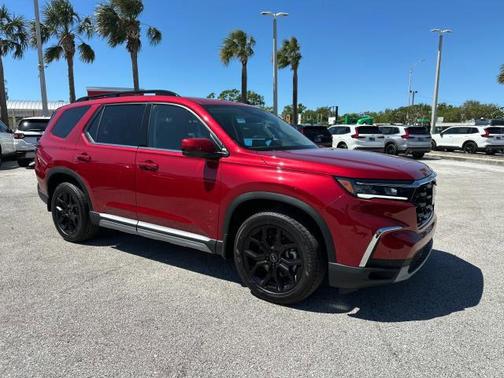 2025 Honda Pilot Touring 8-Passenger