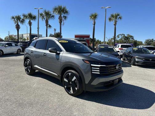 2025 Nissan Kicks SR