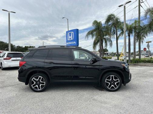 2023 Honda Passport AWD Elite