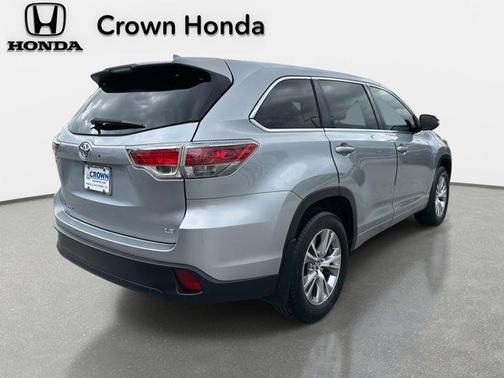 2016 Toyota Highlander LE Plus