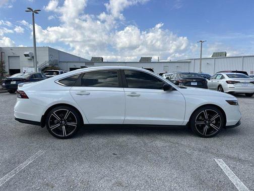 2023 Honda Accord Hybrid Base