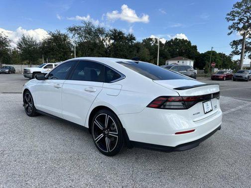 2023 Honda Accord Hybrid Base