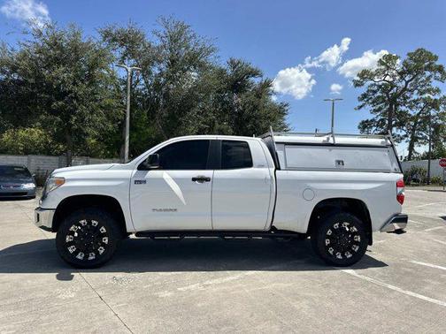 2014 Toyota Tundra SR