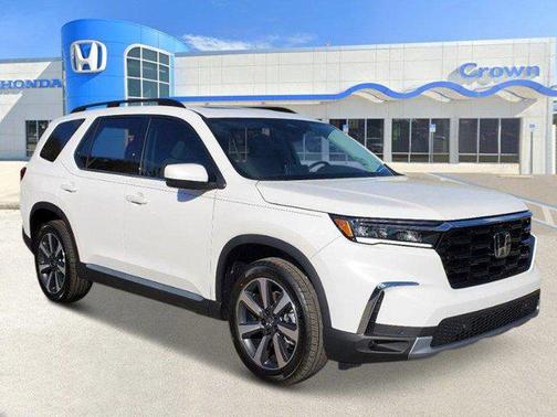 2025 Honda Pilot Touring 8-Passenger