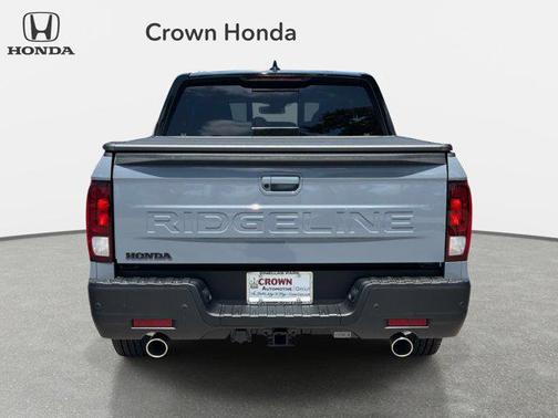 Sonic Gray Pearl 2026 Honda Ridgeline Black