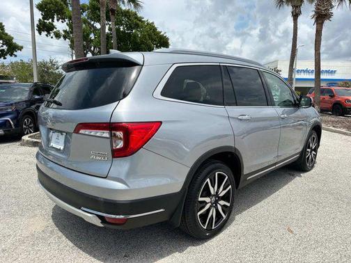 2021 Honda Pilot Touring 8-Passenger