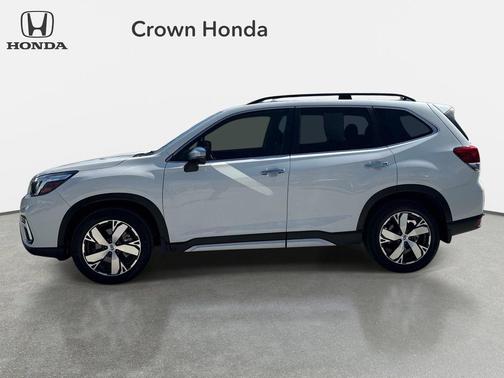 Crystal White Pearl 2019 Subaru Forester Touring
