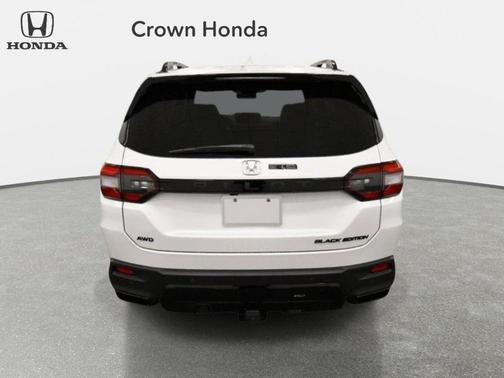 Platinum White Pearl 2026 Honda Pilot Black Edition