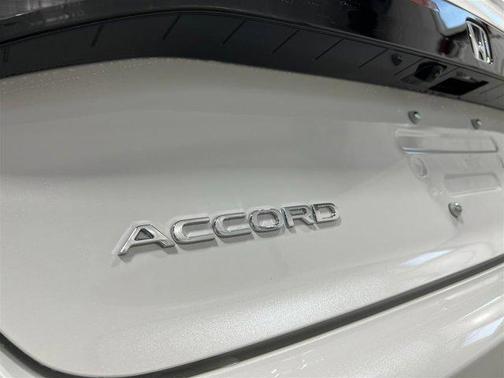 2025 Honda Accord LX 1.5T