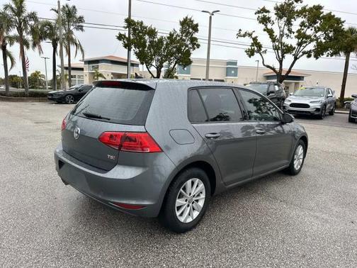 2016 Volkswagen Golf TSI S 4-Door