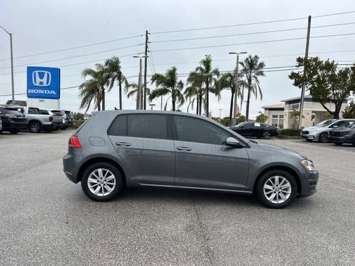 2016 Volkswagen Golf TSI S 4-Door