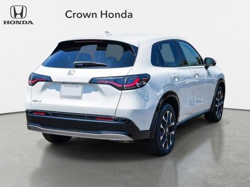 Platinum White Pearl 2027 Honda HR-V EX-L