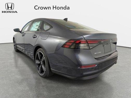 Meteorite Gray Metallic 2026 Honda Accord SE