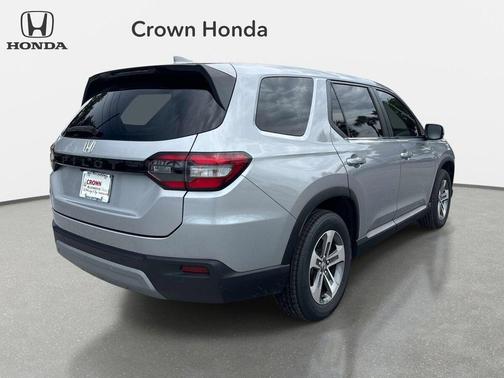 Lunar Silver Metallic 2024 Honda Pilot EX-L 7 Passenger
