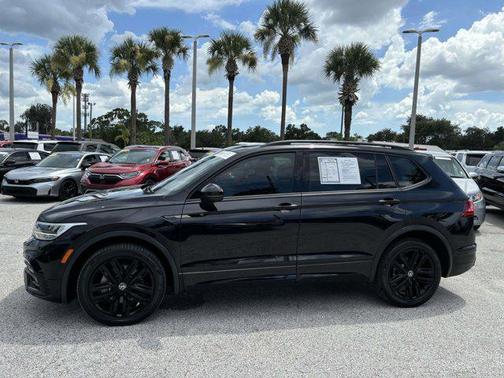 2022 Volkswagen Tiguan 2.0T SE R-Line Black