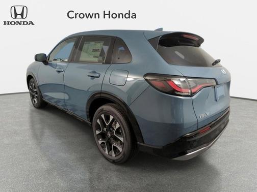 Nordic Forest Pearl 2027 Honda HR-V EX-L