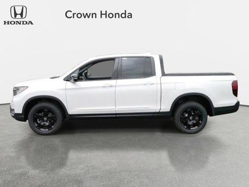Platinum White Pearl 2026 Honda Ridgeline Black