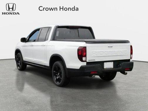 Platinum White Pearl 2026 Honda Ridgeline Black