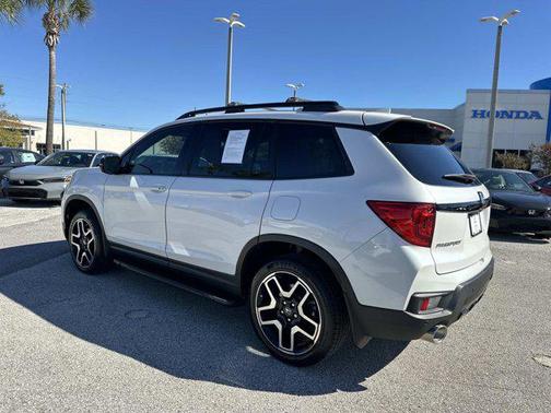 2023 Honda Passport AWD Elite