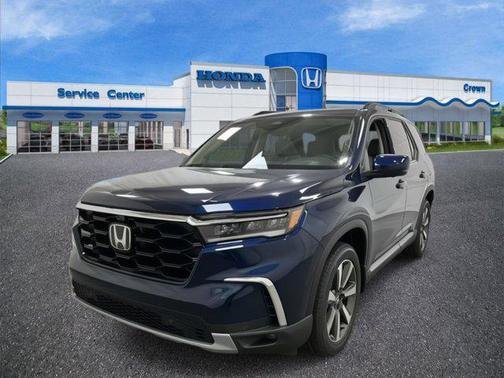 2025 Honda Pilot Touring 8-Passenger