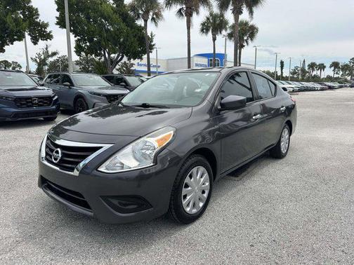 2015 Nissan Versa 1.6 SV