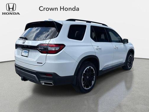 2026 Honda Pilot Touring 8-Passenger