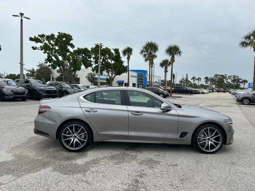 2025 Genesis G70 2.5T RWD