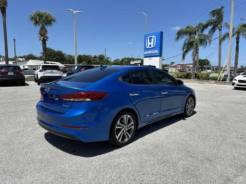 2017 Hyundai ELANTRA Limited