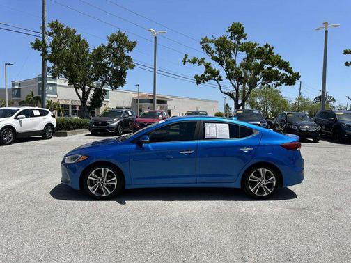 2017 Hyundai ELANTRA Limited