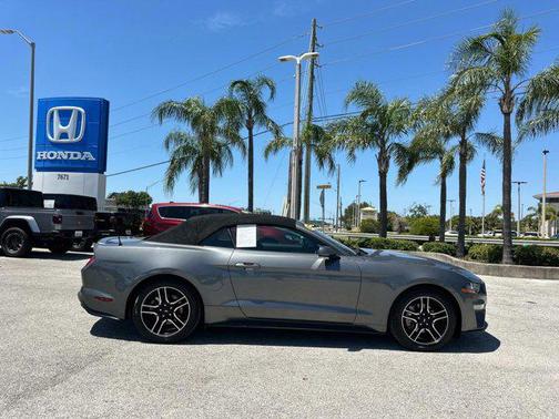 2022 Ford Mustang EcoBoost Premium