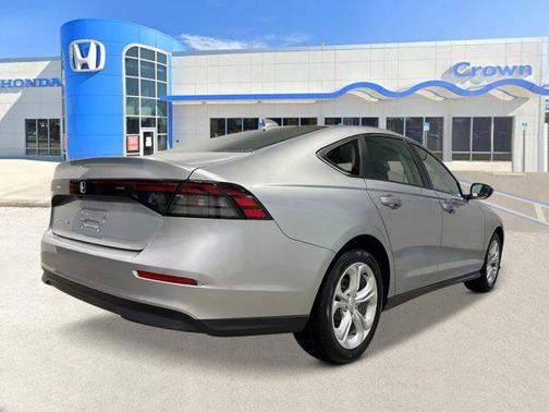 2025 Honda Accord LX 1.5T