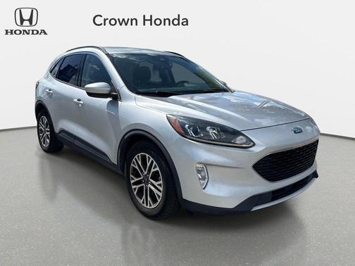 Ingot Silver Metallic 2020 Ford Escape SEL