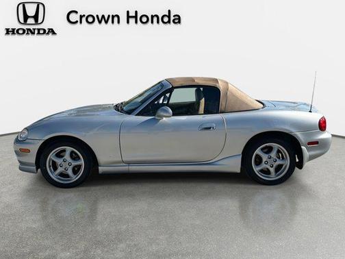 1999 Mazda MX-5 Miata Base