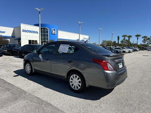2018 Nissan Versa 1.6 S+