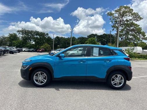 2022 Hyundai KONA SE