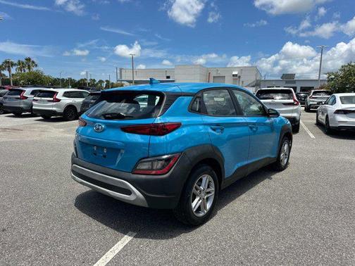 2022 Hyundai KONA SE