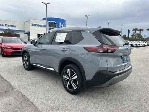 2021 Nissan Rogue SL