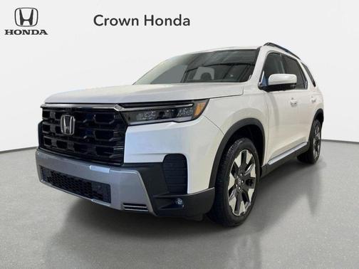 Platinum White Pearl 2026 Honda Pilot Touring 8-Passenger