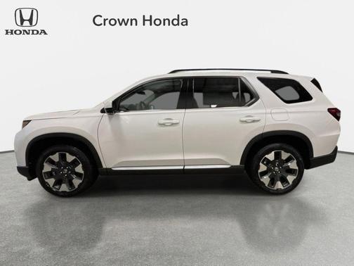 Platinum White Pearl 2026 Honda Pilot Touring 8-Passenger