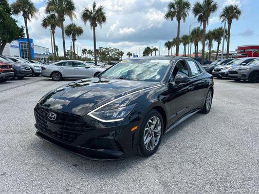 2022 Hyundai SONATA SEL