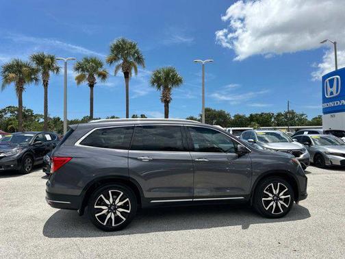 2020 Honda Pilot Touring 8-Passenger