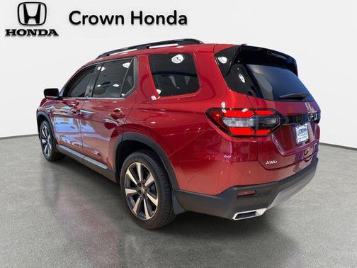 2025 Honda Pilot Touring 8-Passenger