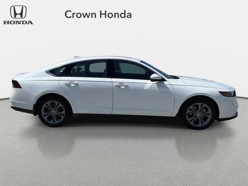 Platinum White Pearl 2024 Honda Accord EX